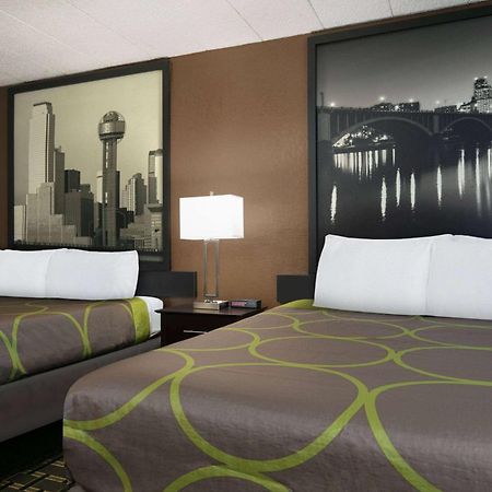 Super 8 By Wyndham Grand Prairie North Motell Exteriör bild