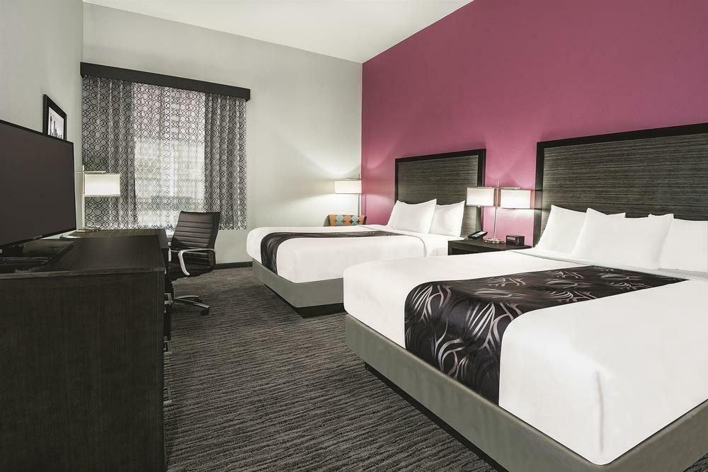 Super 8 By Wyndham Grand Prairie North Motell Exteriör bild
